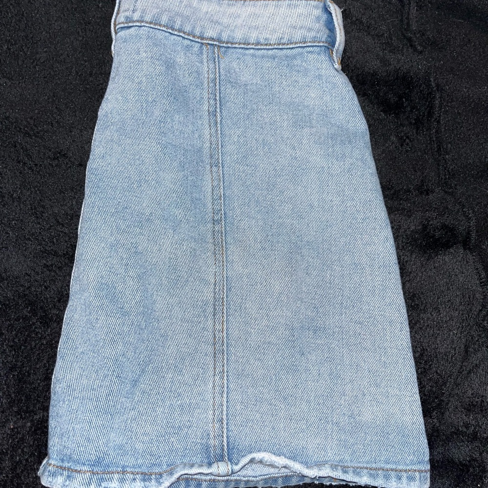 Skirt - Picture 2 of 2